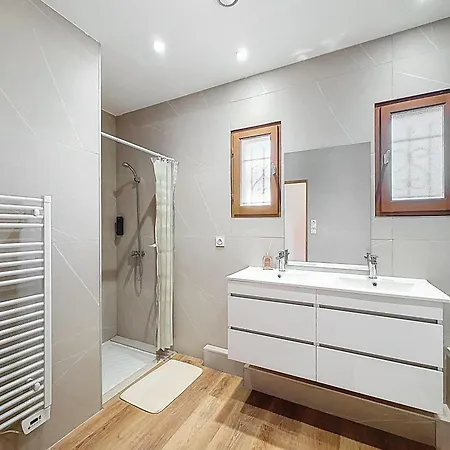 Prieur Holiday home *